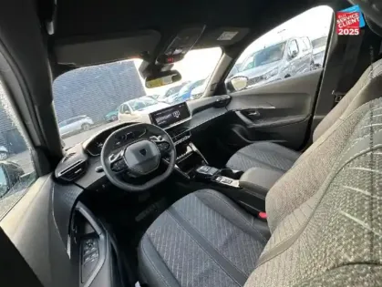 Photo 29 Peugeot 2008  1.2 Hybrid 145ch Allure e-DCS6