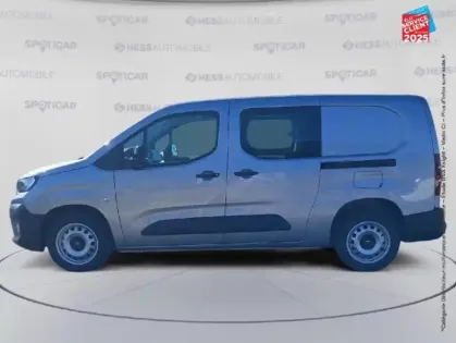 Photo 8 Peugeot 2008  1.2 Hybrid 145ch Allure e-DCS6