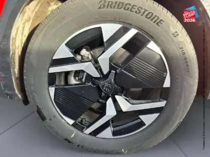 Photo 24 Peugeot 2008  1.2 Hybrid 145ch GT e-DCS6