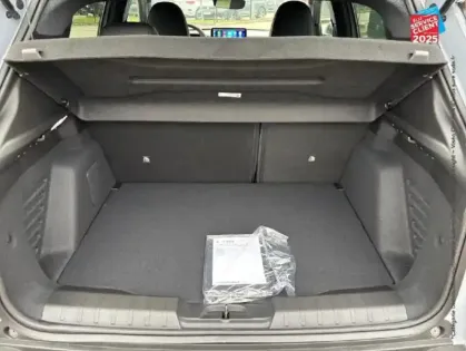 Photo 13 Jeep Avenger  1.2 Turbo T3 145ch MHEV Overland BVR6 4xe