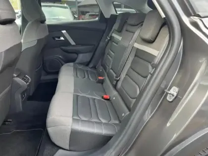 Photo 9 Citroën C4  PureTech 130ch S&S Shine EAT8