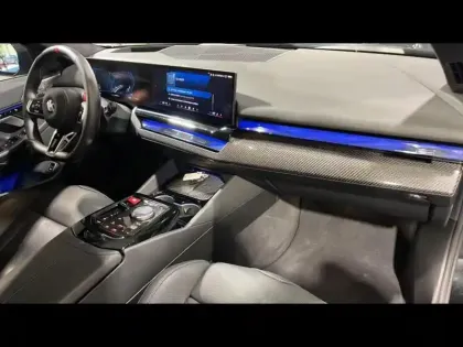 Photo 26 BMW M5  Touring 4.4 V8 PHEV 727ch