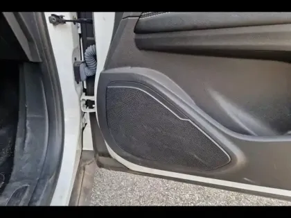 Photo 8 Renault Scenic  1.7 Blue dCi 120ch Zen - 20