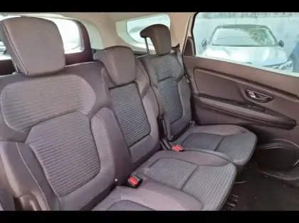 Photo 13 Renault Scenic  1.7 Blue dCi 120ch Zen - 20