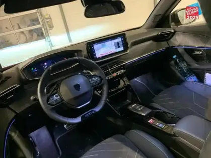 Photo 29 Peugeot 2008  1.2 Hybrid 145ch GT Exclusive e-DCS6