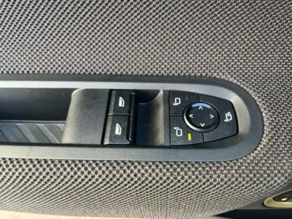 Photo 12 Mini Cooper  3 Portes SE 218ch JCW