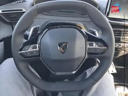 Photo 11 Peugeot 2008  1.2 Hybrid 145ch Style e-DCS6