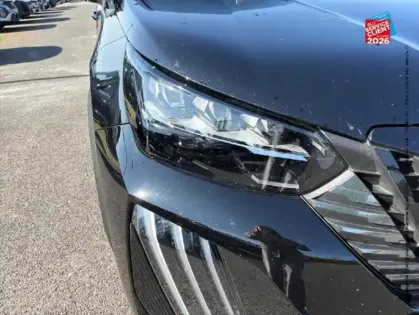 Photo 12 Peugeot 2008  1.2 Hybrid 145ch GT e-DCS6