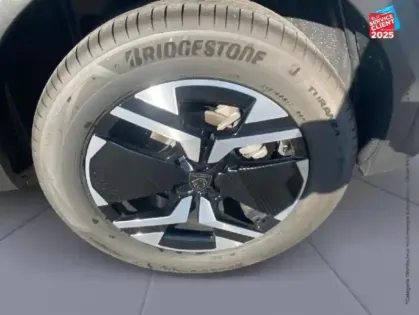 Photo 9 Peugeot 2008  1.2 Hybrid 145ch Allure e-DCS6