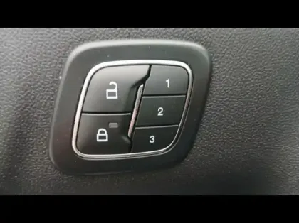 Photo 14 Ford Kuga  2.5 Duratec 243ch Hybride Rechargeable ST-Line X Powershift