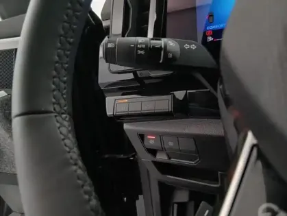 Photo 27 Renault Espace VI E-Tech full hybrid 200 GSR2 Techno