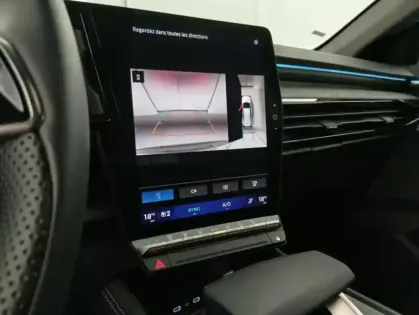 Photo 23 Renault Espace VI E-Tech full hybrid 200 GSR2 Techno