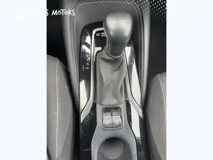 Photo 14 Toyota Corolla 184h Design