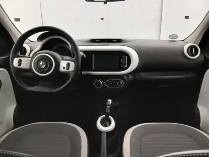 Photo 13 Renault Twingo E-TECH ELECTRIQUE III Equilibre