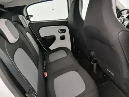 Photo 15 Renault Twingo E-TECH ELECTRIQUE III Equilibre
