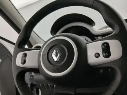 Photo 24 Renault Twingo E-TECH ELECTRIQUE III Equilibre