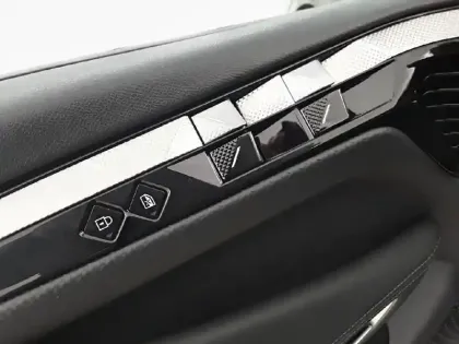 Photo 23 DS DS 4  Hybride E-Tense 225 EAT8