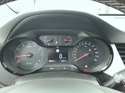 Photo 9 Opel Crossland X  1.2 Turbo 110 ch