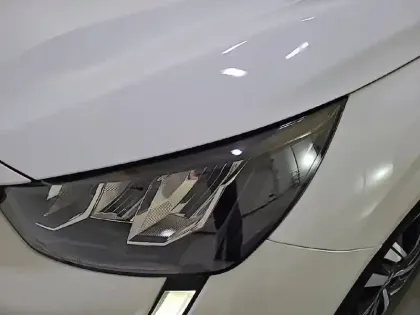 Photo 15 Peugeot 208  BlueHDi 100 S&S BVM6