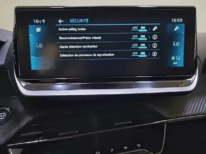 Photo 21 Peugeot 208  BlueHDi 100 S&S BVM6