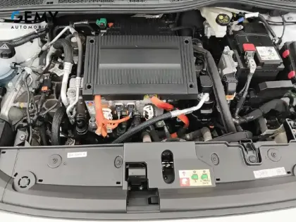 Photo 33 Peugeot 208  Electrique 50 kWh 136ch