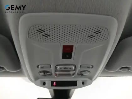 Photo 37 Peugeot 208  Electrique 50 kWh 136ch