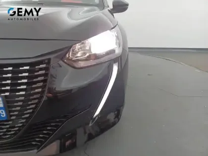 Photo 37 Peugeot 208  BlueHDi 100 S&S BVM6