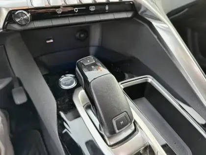 Photo 13 Peugeot 3008  1.2 Puretech 130ch S&S EAT6