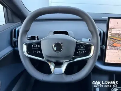 Photo 8 Volvo Ex30  Single 272 ch 1EDT