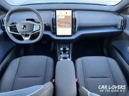 Photo 16 Volvo Ex30  Single 272 ch 1EDT