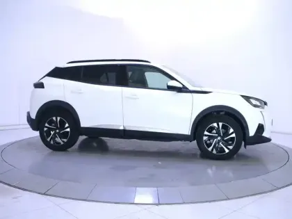 Photo 3 Peugeot 2008  PureTech 130 S&S EAT8