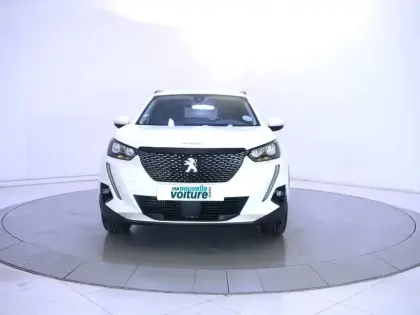 Photo 1 Peugeot 2008  PureTech 130 S&S EAT8