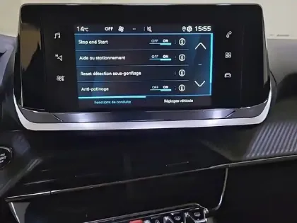 Photo 20 Peugeot 2008  PureTech 130 S&S EAT8