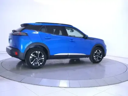 Photo 25 Peugeot 2008  PureTech 100 S&S BVM6