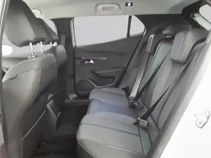 Photo 11 Peugeot 2008  PureTech 100 S&S BVM6