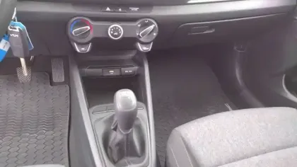 Photo 14 Kia Stonic  1.0 T-GDi 100 ch BVM6