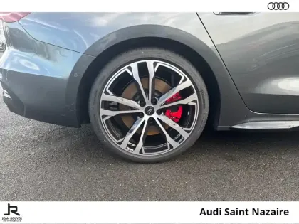 Photo 8 Audi A5  Avant e-hybrid 367 ch S tronic 7 Quattro