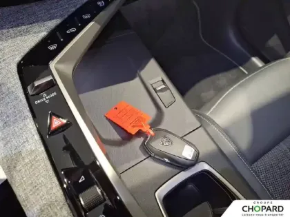 Photo 65 Peugeot 5008  Hybrid 145 e-DCS6