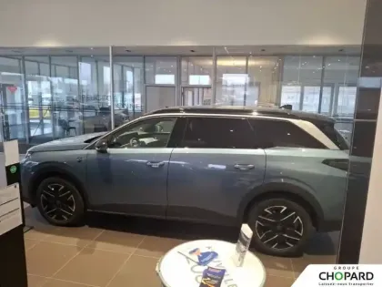 Photo 51 Peugeot 5008  Hybrid 145 e-DCS6