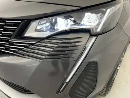 Photo 21 Peugeot 3008  Hybrid 225 e-EAT8