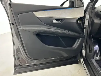 Photo 10 Peugeot 3008  Hybrid 225 e-EAT8