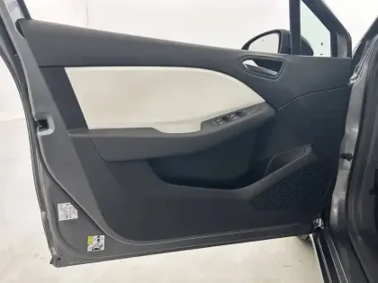 Photo 10 Renault Clio  TCe 90