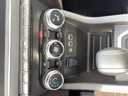 Photo 35 Renault Clio  E-Tech full hybrid 145 ch GSR2