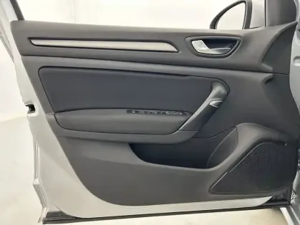 Photo 20 Renault Megane Mégane IV Berline Blue dCi 115 - 21B