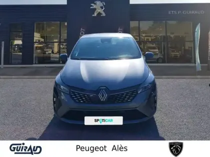 Photo 22 Renault Clio  E-Tech full hybrid 145