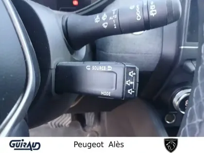 Photo 60 Renault Clio  E-Tech full hybrid 145