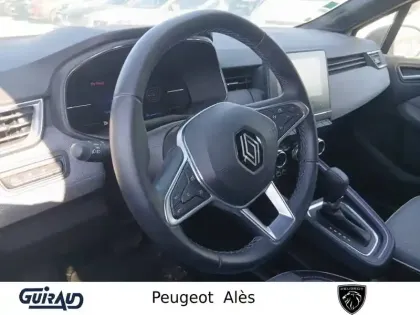 Photo 49 Renault Clio  E-Tech full hybrid 145