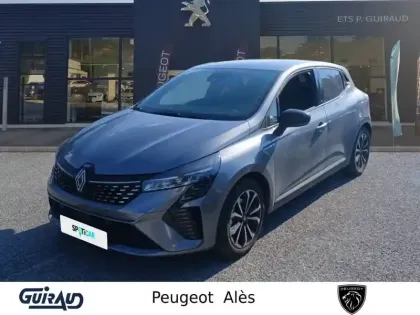 Photo 42 Renault Clio  E-Tech full hybrid 145