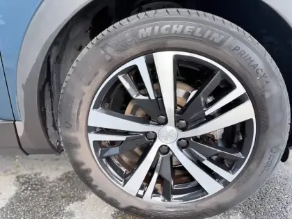 Photo 131 Peugeot 3008  PureTech 130ch S&S BVM6