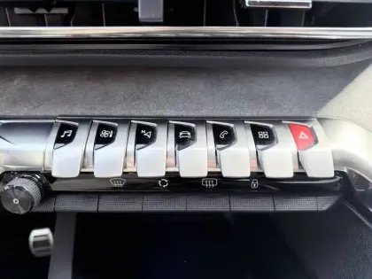 Photo 110 Peugeot 3008  PureTech 130ch S&S BVM6